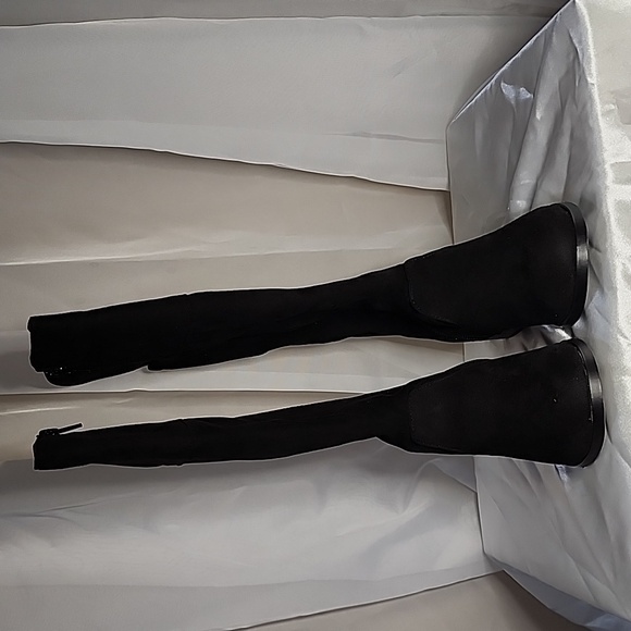 NIB- Madden Girl Tall Black Boots with Silver Embellishments - Picture 8 of 9